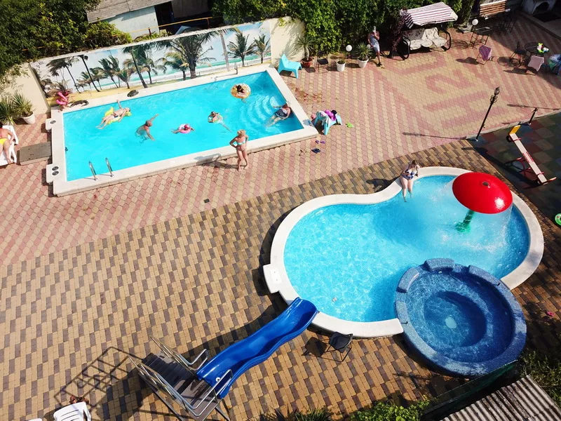 . Гостиница H2O. Геленджик