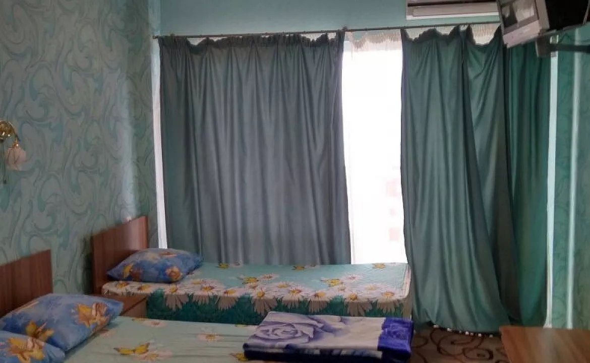 2-й этаж 7-й номер. Гостевой дом "Орджо и Море". Орджоникидзе