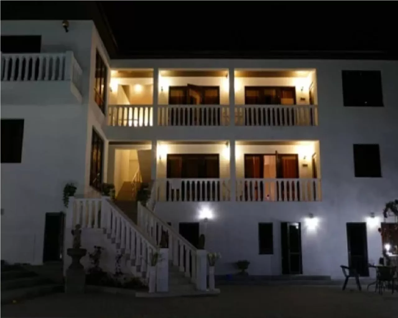 . Гостевой дом "Белый дом". Новый Афон . Гостевой дом "Белый дом". Новый Афон