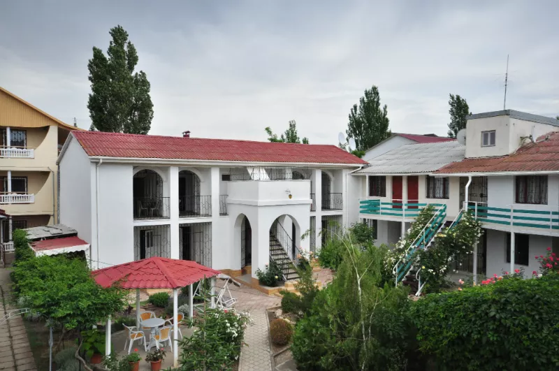 . Гостевой дом "Ирина" - Саки. Саки