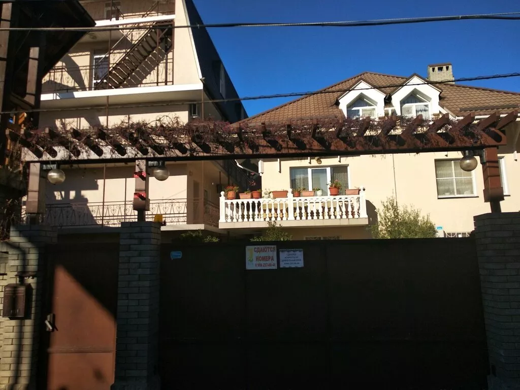 . Гостевой дом "ПИК". Адлер