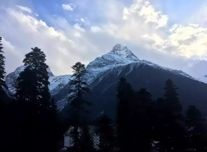 . Отель «Белалакая». Домбай-гостиницы