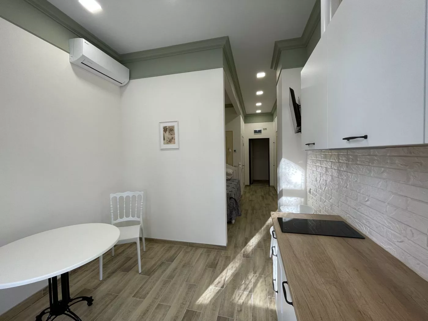 . Квартира в многоквартирном доме Апартамент-студия. Ливадия