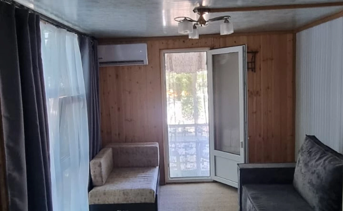 Домик 3х местный. База отдыха  Чайка 1 . Бухта Инал Домик 3х местный. База отдыха  Чайка 1 . Бухта Инал