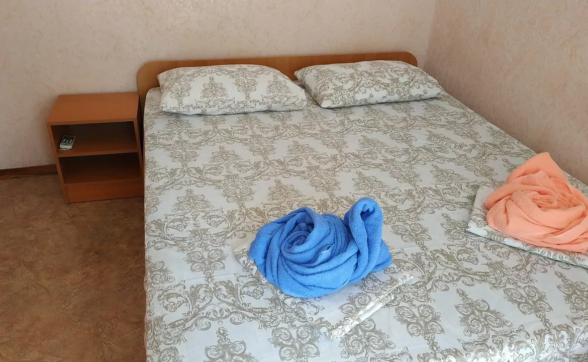 1-местный номер Стандарт с балконом. Гостиница Лагуна. Крым - частный сектор