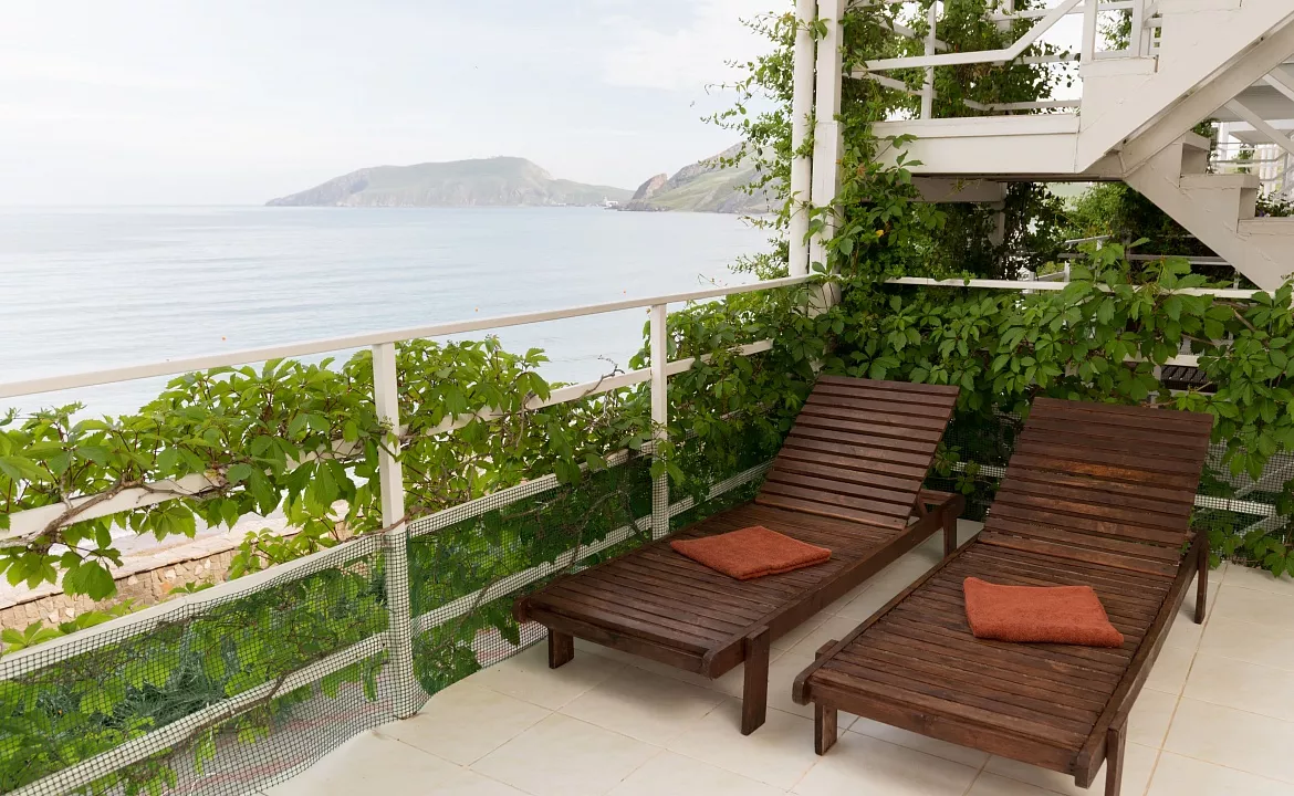 Семейный двухкомнатный с кухней (вид на море). Эллинги "KATRIN". Орджоникидзе