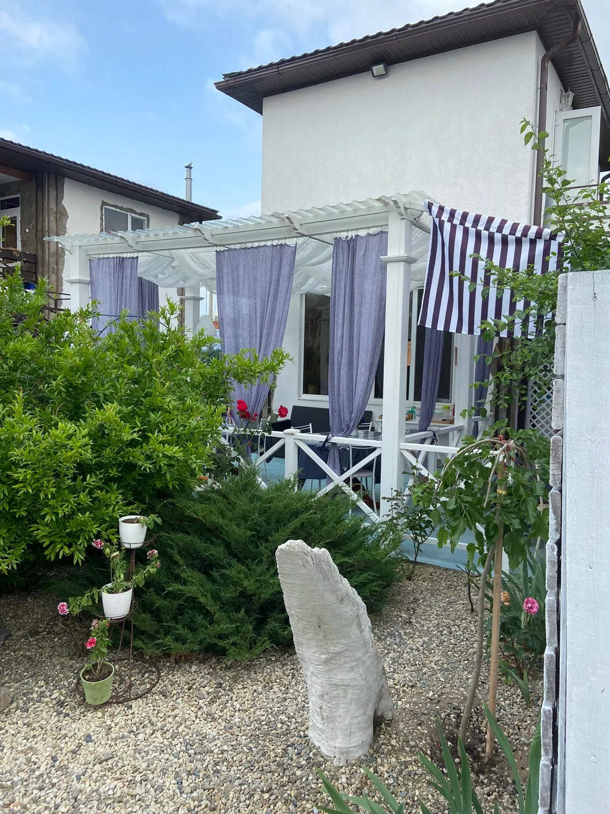 . Гостевой дом Миндаль. Кучугуры