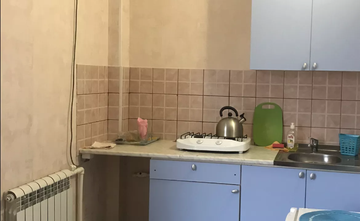 Четырёхместный номер с балконом . Частный сектор Ирис . Сочи