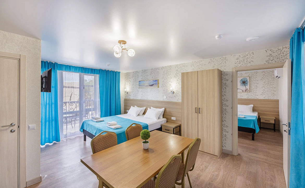 Семейные апартаменты 2-х комнатные. Отель "Alfa Summer". Анапа