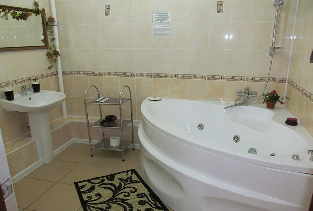 Супер Люкс с балконом. СЕТЬ ГОСТИНИЦ "ШОКОЛАД". Новороссийск