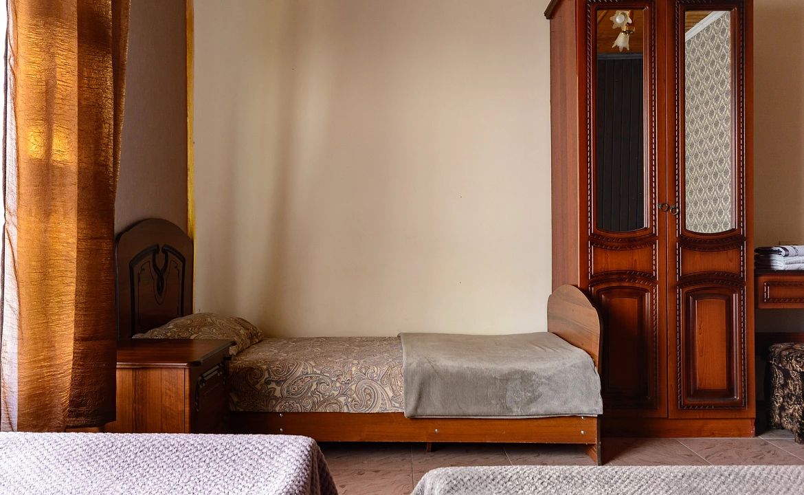 Пятиместный стандарт. Гостевой дом УЮТ на ул. Новороссийское шоссе 1/7. Джубга