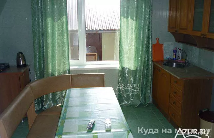 4-х местный с удобствами (2 ком. квартира). Гостевой дом На Приморском . Голубицкая