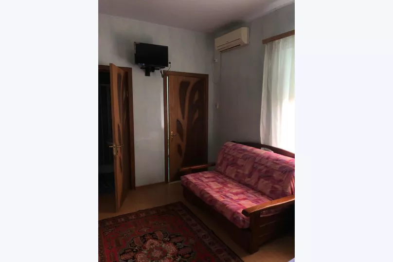 . Гостевой дом Морская 15. Голубицкая