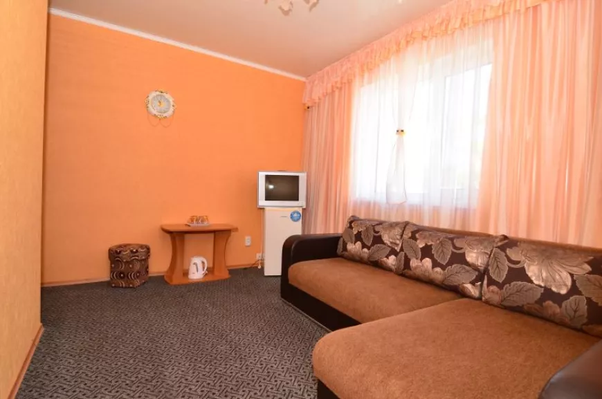 2-комнатный Люкс. Коттедж «Золотой Лев». Чайка