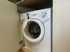 Квартира в многоквартирном доме Стильная студия у моря с видом на горы