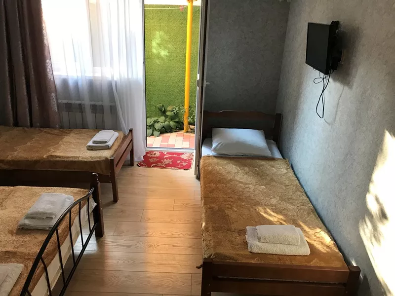 4-х местный номер Стандарт. Гостевой дом "Нэва". Адлер