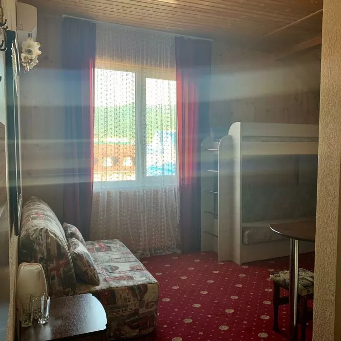 5-ТИ МЕСТНЫЙ БЕЗ БАЛКОНА. Отель КАВКАЗ. Гостиницы и отели Лазаревского 5-ТИ МЕСТНЫЙ БЕЗ БАЛКОНА. Отель КАВКАЗ. Гостиницы и отели Лазаревского