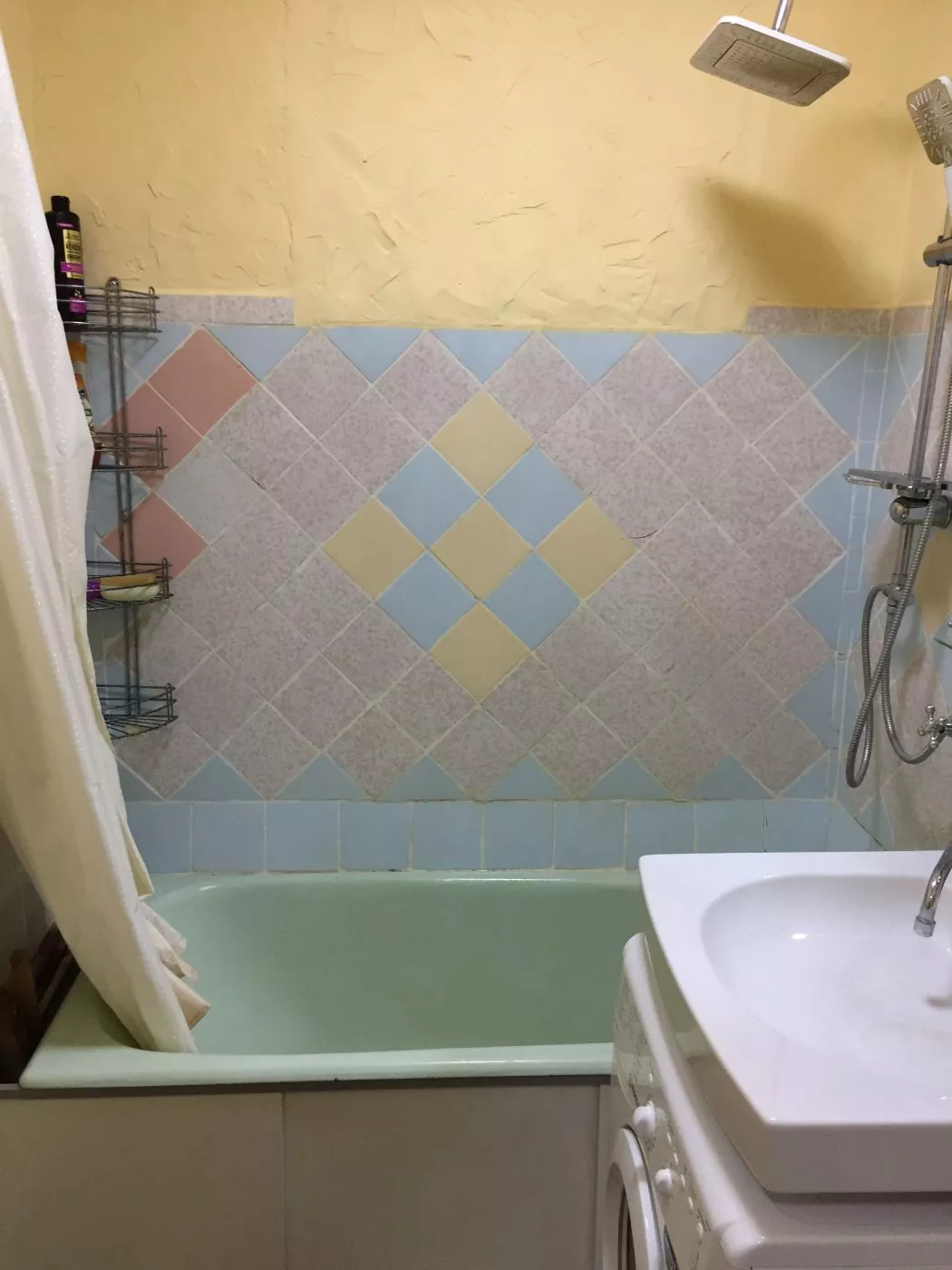 . Квартира в многоквартирном доме Двухкомнатная квартира у моря. Лазаревское