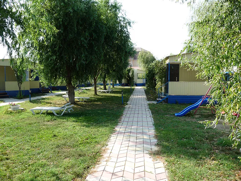 . Гостевой дом "Дельфин" - Голубицкая. Голубицкая