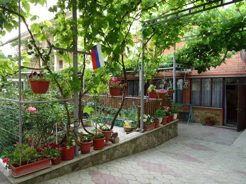 . Частный сектор "НеНаСевере". Дивноморское