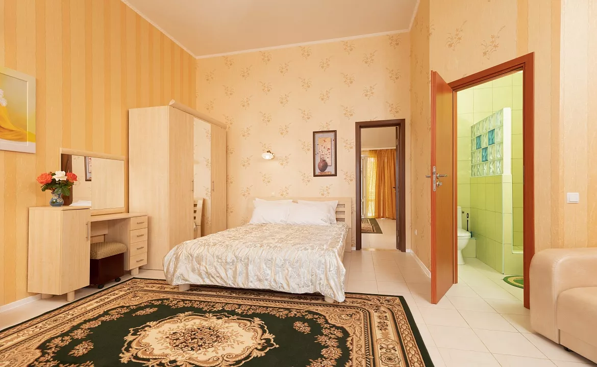 Апартаменты двухкомнатные (вид на море). Эллинги "KATRIN". Орджоникидзе