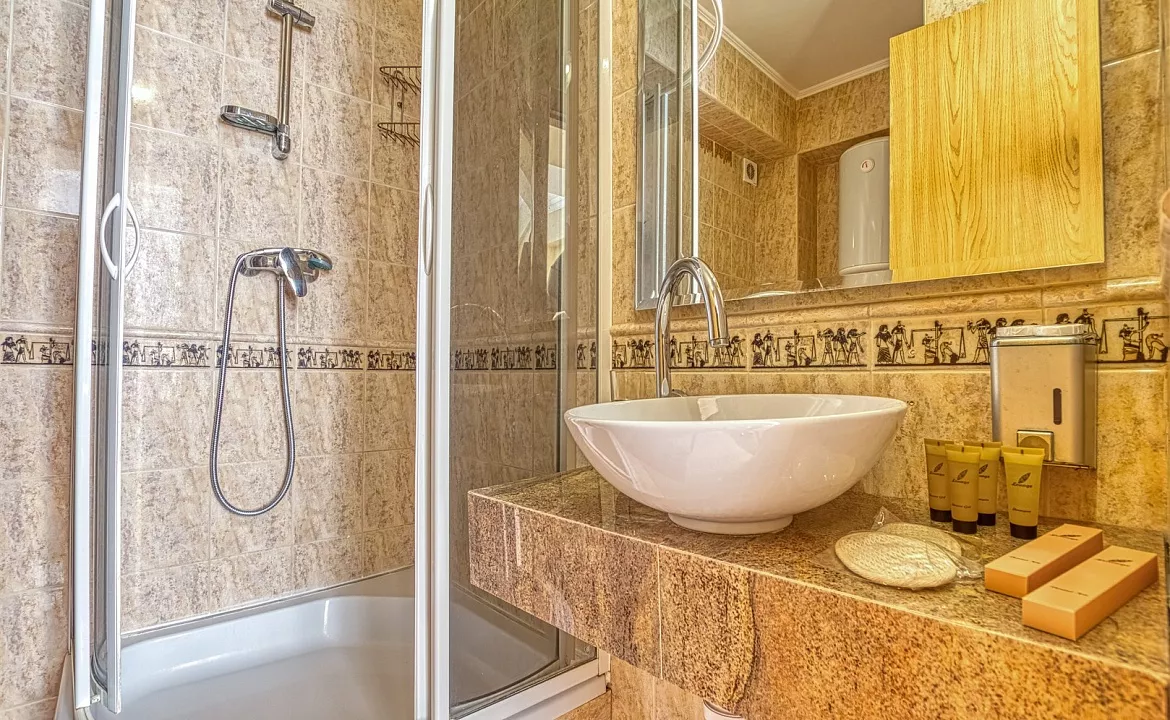 Полулюкс (вид на море). Отель «Интер». Утёс