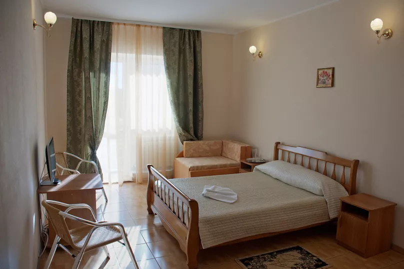 2-х местный Полулюкс. Гостевой дом "Астра" - Севастополь. Севастополь