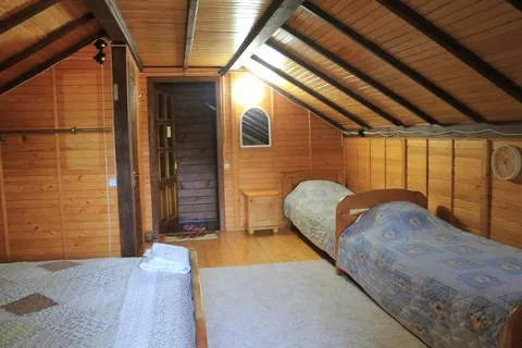 Деревянный коттедж на втором этаже № 1 . Гостевой дом Гостевой дом «Ольга». Алушта