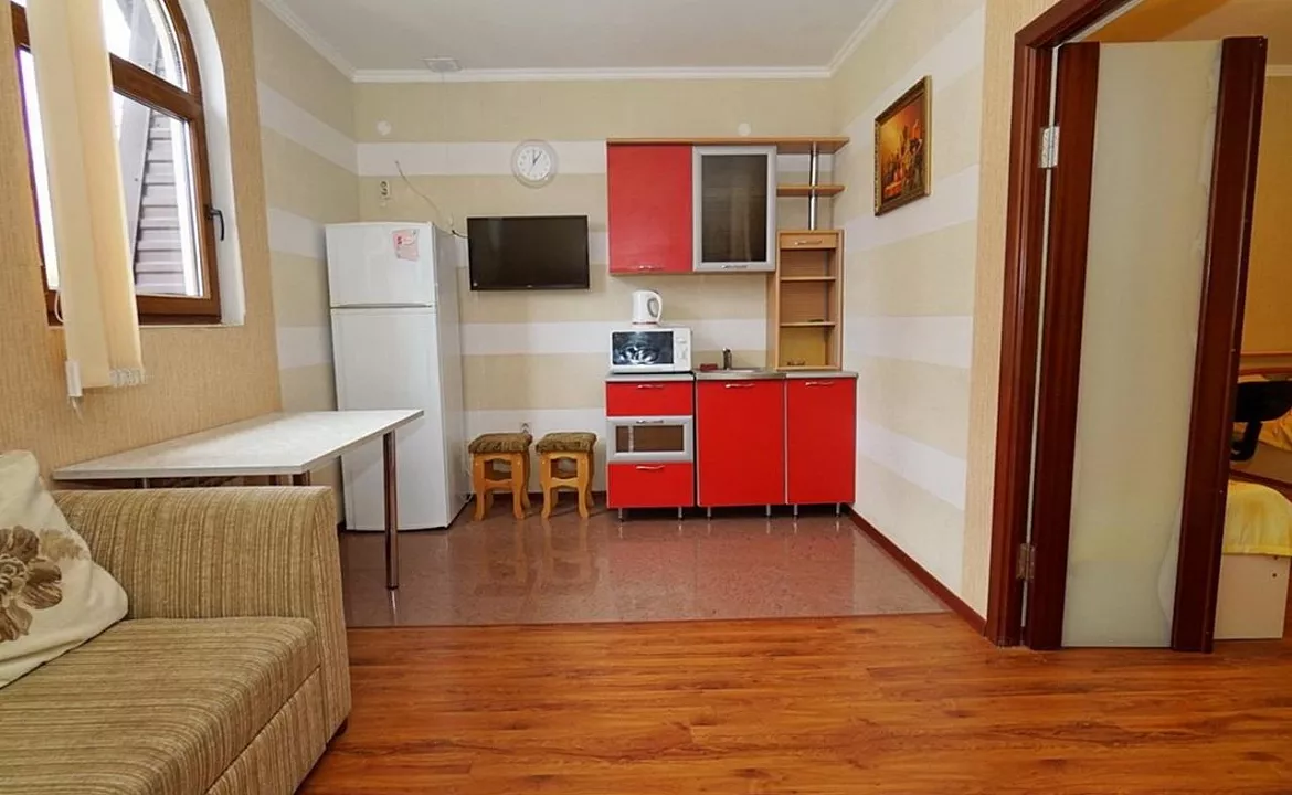 Трехкомнатный апартаменты с кухней. Гостевой дом «L’ete» . Лазаревское