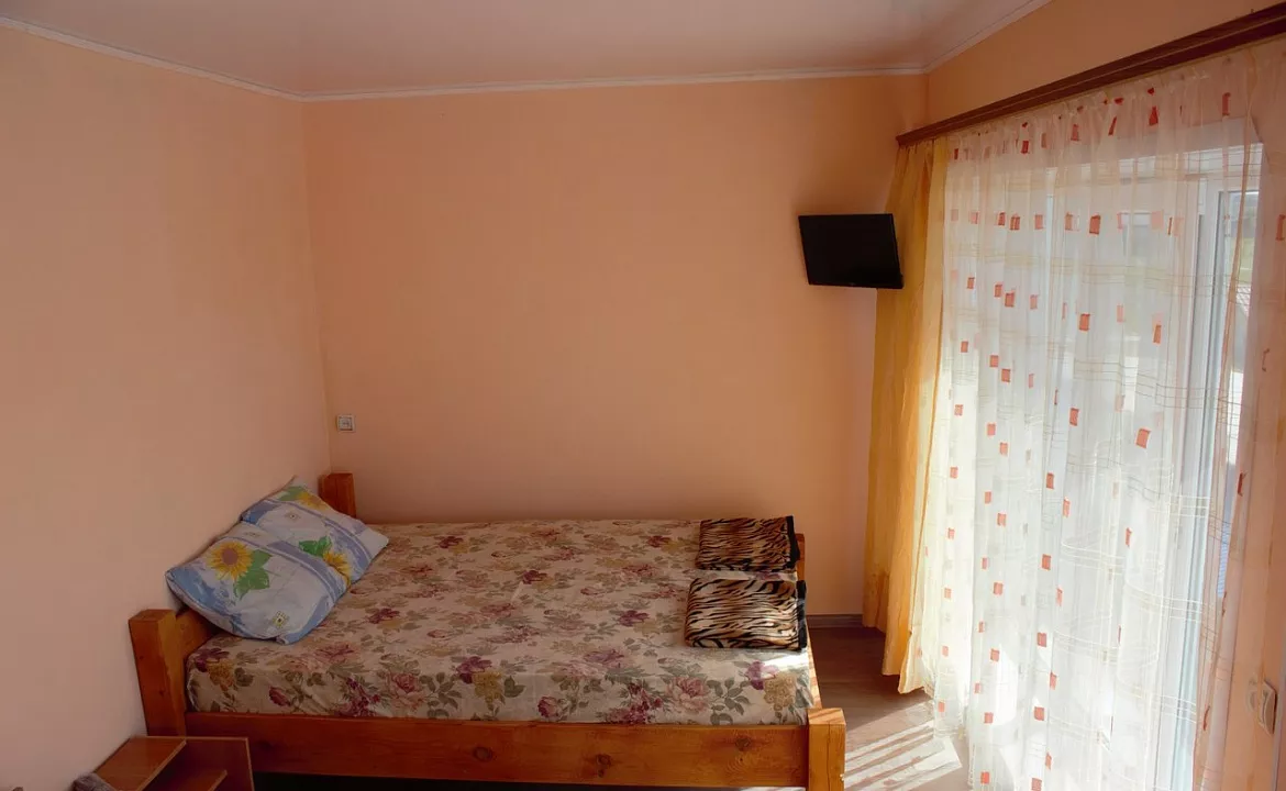 Эконом 3х местный. Гостевой Дом Melrose. Заозерное