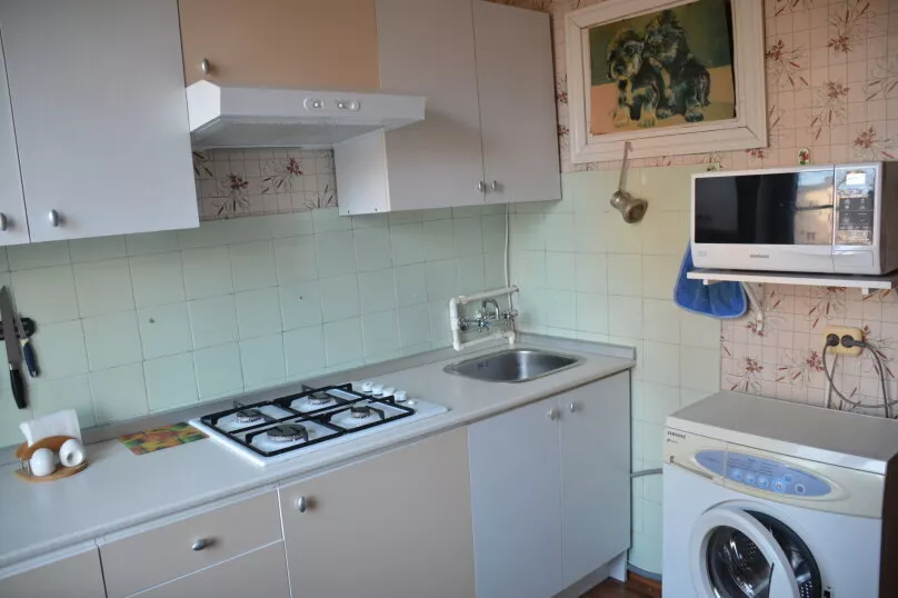 . Квартира в многоквартирном доме у лимана. Ейск