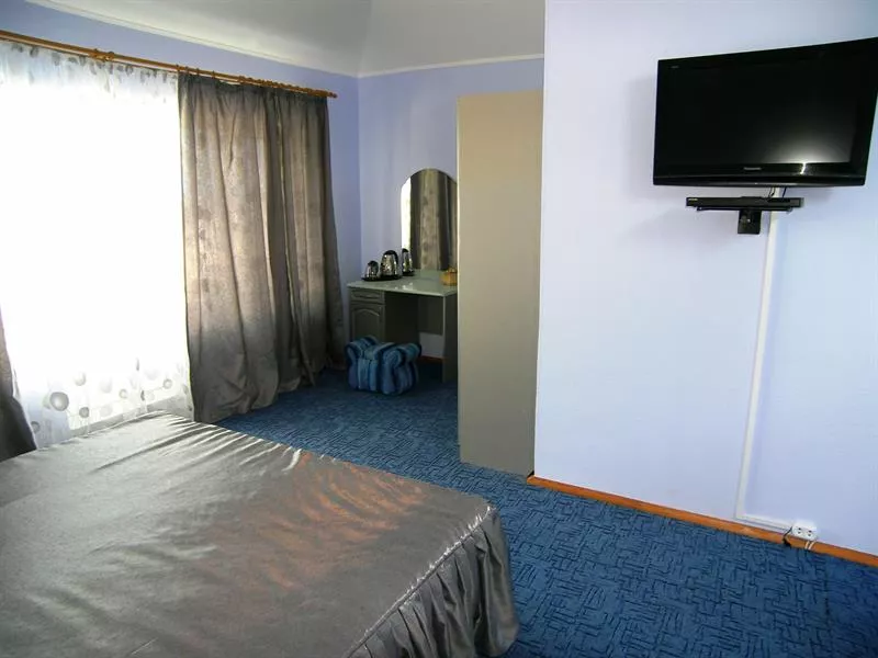 4-х местный 1 комнатный люкс с террасой. Отель "Априори". Витязево