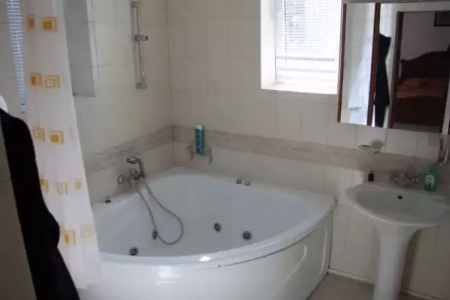 2-х местный 2-х комнатный делюкс. Отель «Белалакая». Домбай-гостиницы