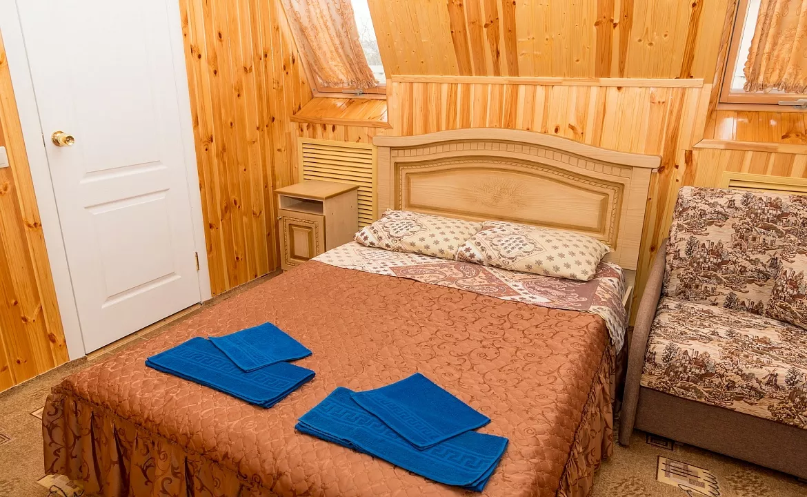 Трехместный номер класса стандарт со всеми удобствами. Гостевой дом "Ника" - Анапа. Анапа Трехместный номер класса стандарт со всеми удобствами. Гостевой дом "Ника" - Анапа. Анапа