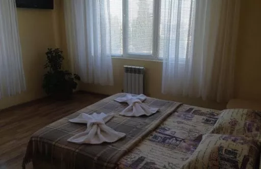 . Гостевой дом На Кирова. Ялта