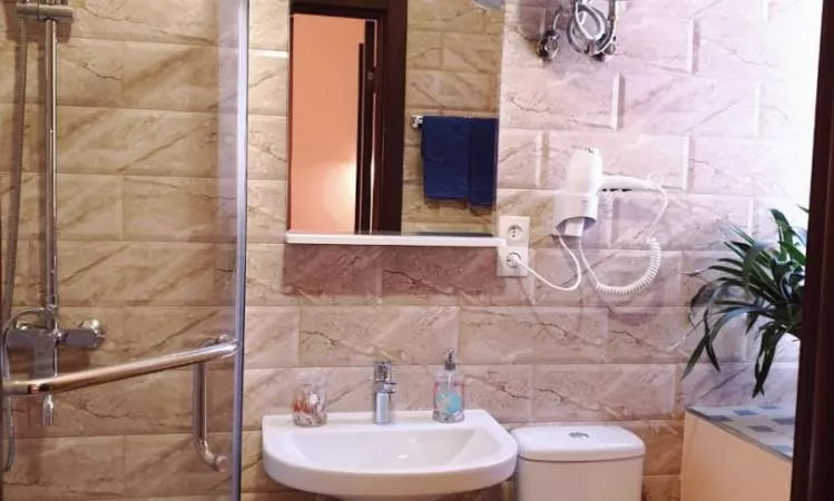 СЕМЕЙНАЯ СТУДИЯ (4+1). Отель "Юрзуф". Гурзуф СЕМЕЙНАЯ СТУДИЯ (4+1). Отель "Юрзуф". Гурзуф