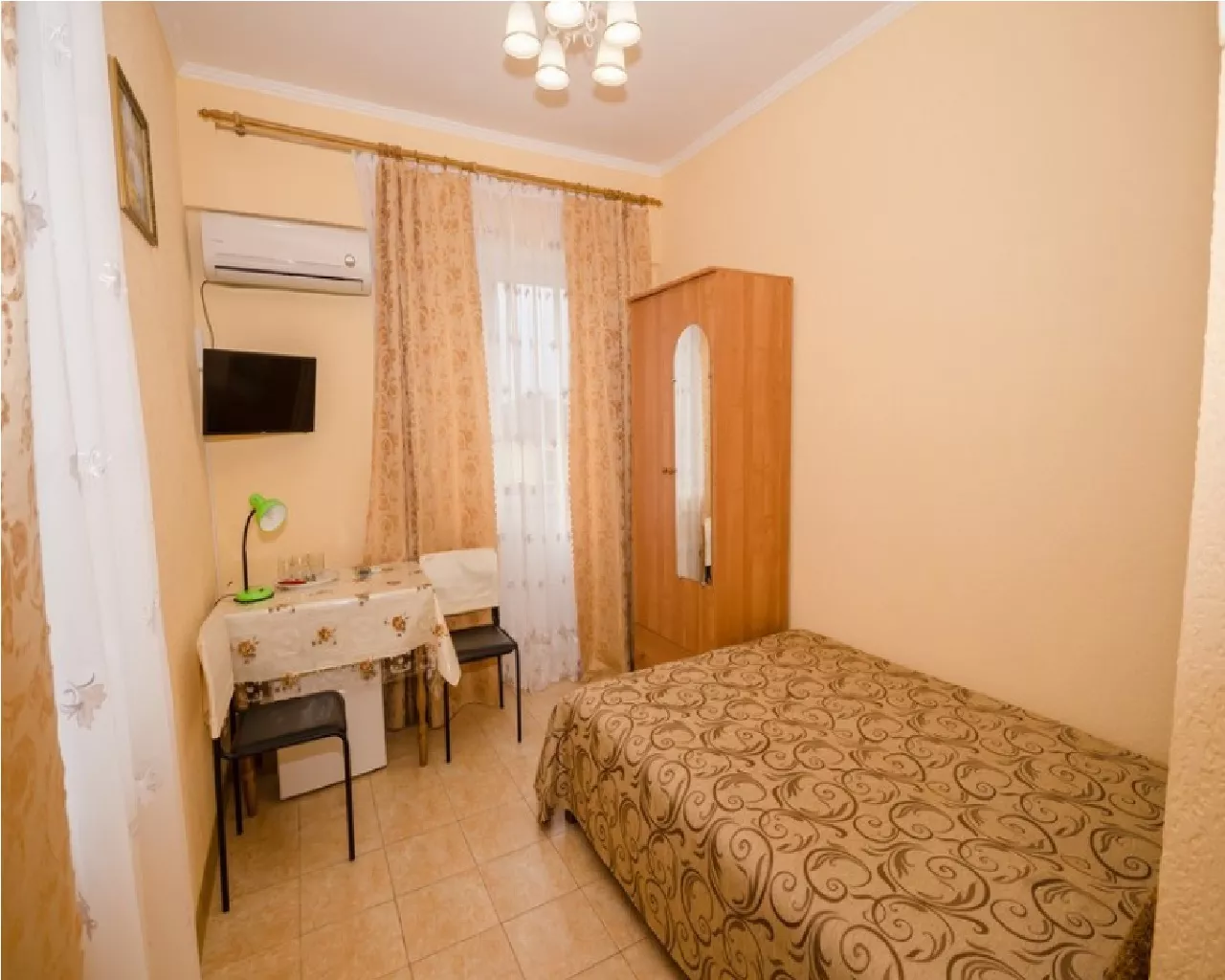 . Гостевой дом "Светлана" - Заозерное. Заозерное