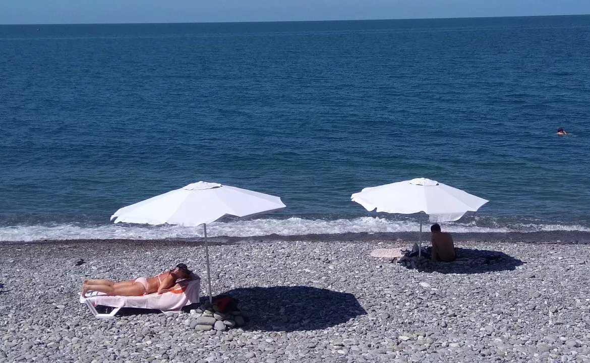 «Люкс» с лоджией (S =10 м2) с видом на море. Гостевой дом Эдем в Волконке. Лазаревское