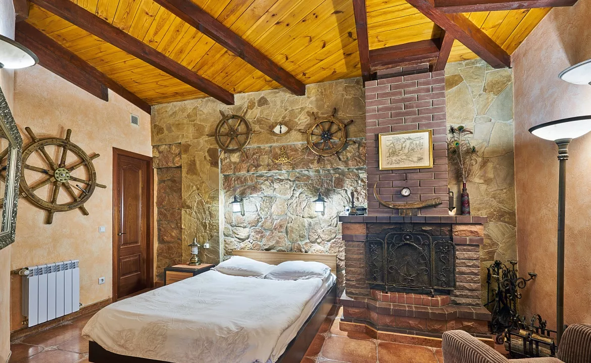 Коттедж с камином. Гостевой дом "KuprInn". Балаклава Коттедж с камином. Гостевой дом "KuprInn". Балаклава