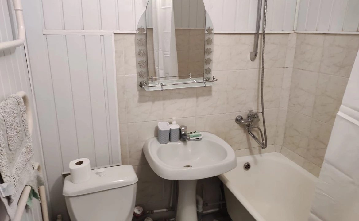 1-но комн квартира в центре п Лазаревское. 1-но комн кв у жд. Лазаревское