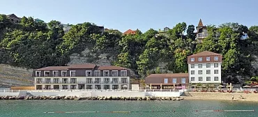 Гостевой комплекс и Яхт-Клуб "Торнадо" Новомихайловский