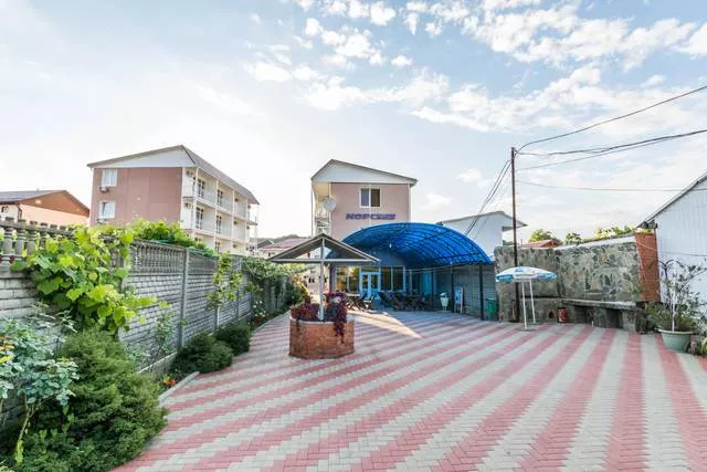 . Гостиница "Морская". Новомихайловский