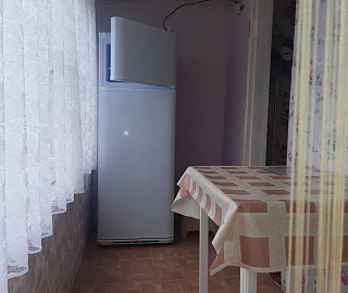 Домик для 4-х человек, удобства на этаже.. Гостевой дом "Галина" . Домик для 4-х человек, удобства на этаже.. Гостевой дом "Галина" .