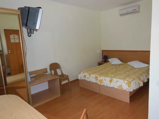 Стандарт двухместный с общим балконом. Гостиница Лучистая. Рыбачье