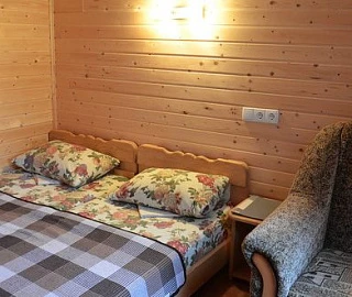 НИЖНИЙ ДОМИК. База отдыха «ФУТАРК». НИЖНИЙ ДОМИК. База отдыха «ФУТАРК».