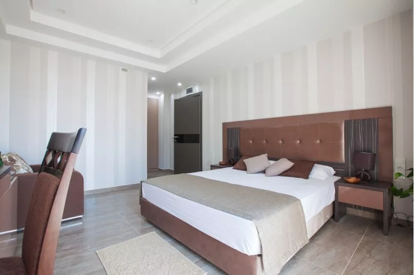 . Гостиница "Парк Авеню". Кореиз