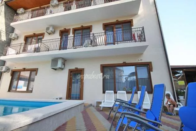 . Гостиница "Дженифер корпус Морской" . Нижнее Джемете