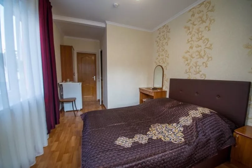 2-х местный номер Стандарт. Гостевой дом "Амур". Адлер