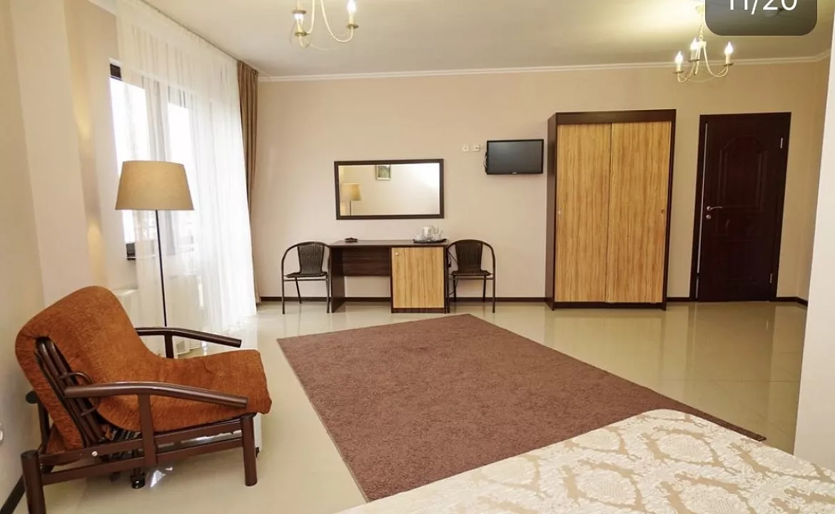 Люкс двухкомнатный. Гостевой дом "Адмирал". Ольгинка