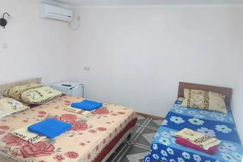 3-х местный номер с удобствами. Частный сектор "На Вишневой". Архипо-Осиповка